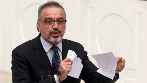 

BDP'li Sakık gözyaşlarıyla sitem etti

