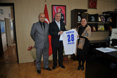 Rektör Attar’dan Doğankentspor’a Destek