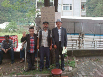 Hizmet Alamayan Muhtar Açlık Grevinde !
