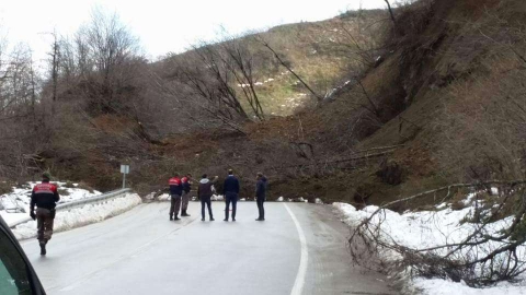 Doğankent Yolu Ulaşıma Kapandı