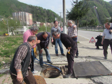 Vatandaşlardan Tekin’e Altyapı Tepkisi!
