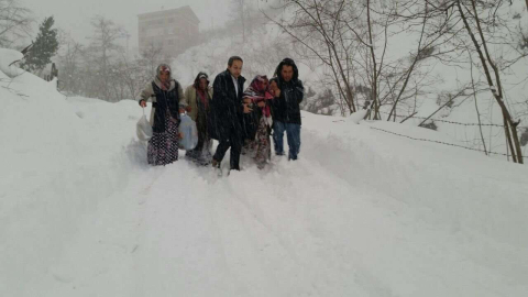 İki Genç Müdürün Karla İmtihanı!