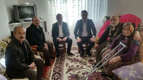 Gazi’den Kaymakam’a Türkülü Karşılama