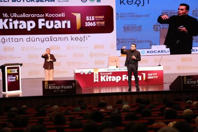 Budak, Kocaeli’de okurları ile buluştu